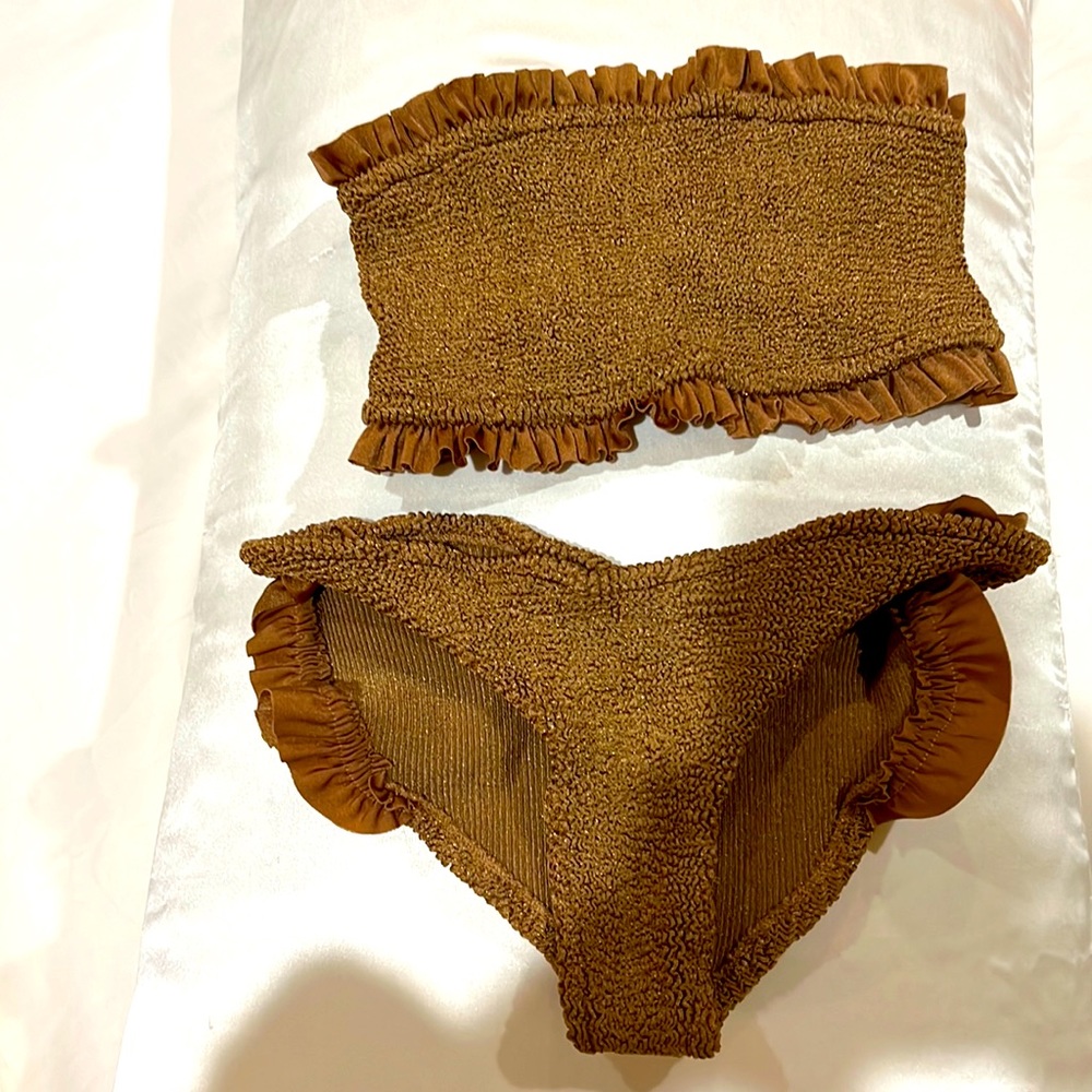 Bikini that is in style this year 2023. Wry soft crochet with spandex. St.Tropez